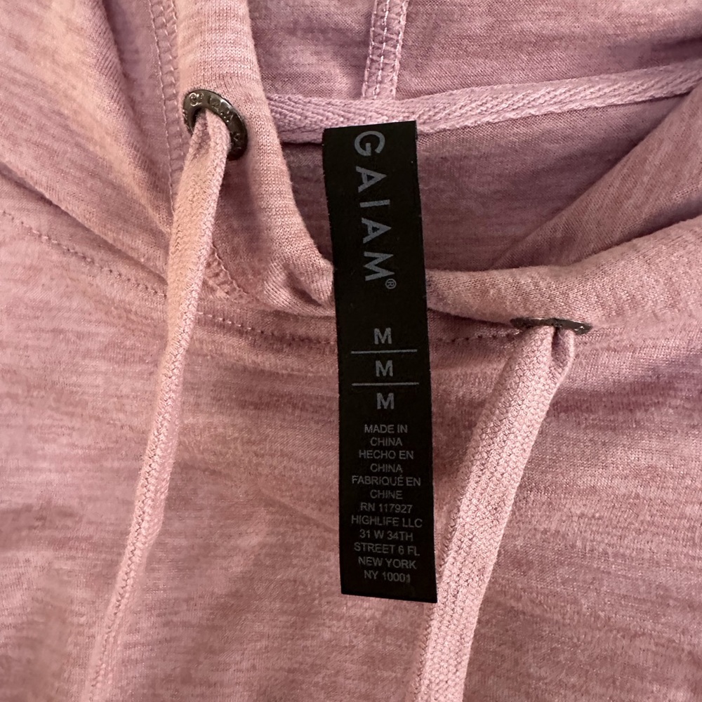 Gaiam pullover - Picture 2 of 3